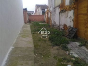 Terreny residencial en venda a Fernán-Núñez