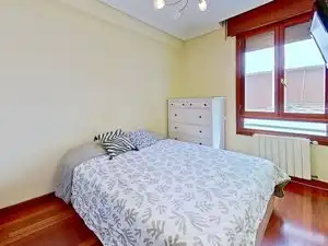 Dormitori de Pis en venda en Uribarri