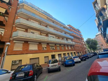 Exterior view of Flat for sale in  Barcelona Capital  with Air Conditioner