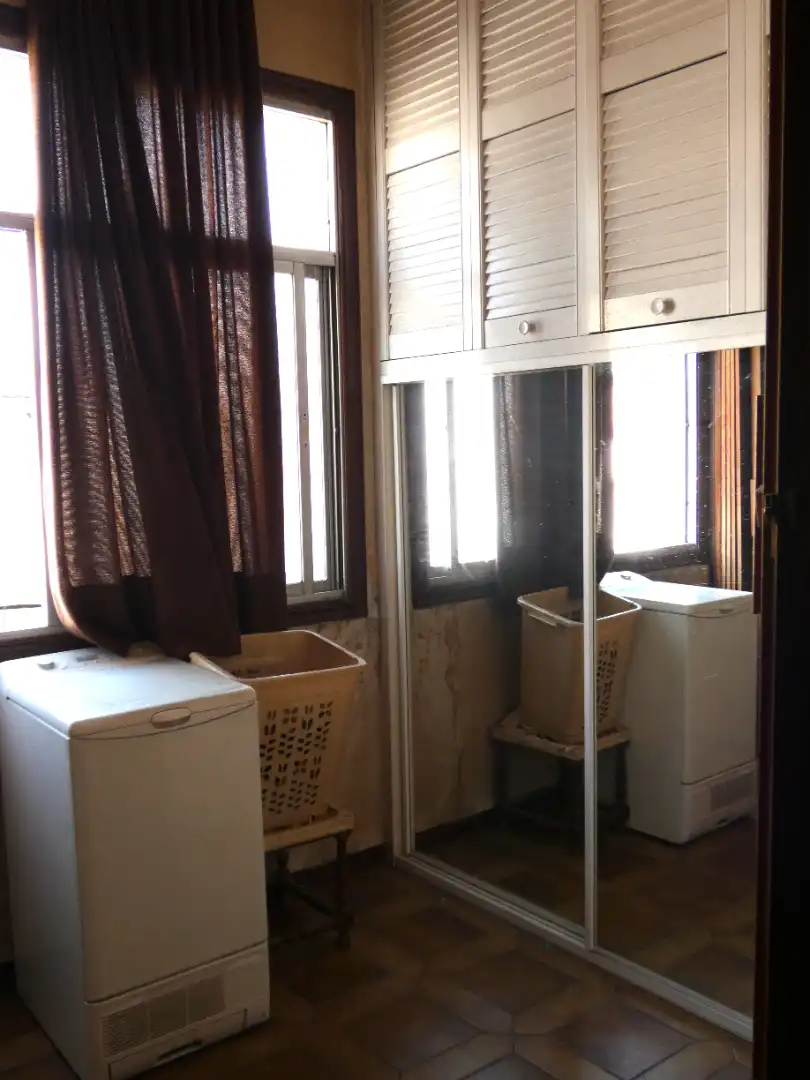 Habitación de Piso en venta en Barcelona con Calefacción y Balcón