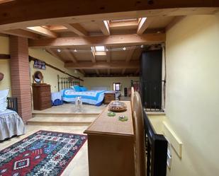 Casa o xalet en venda en Hervías amb Calefacció, Terrassa i Moblat