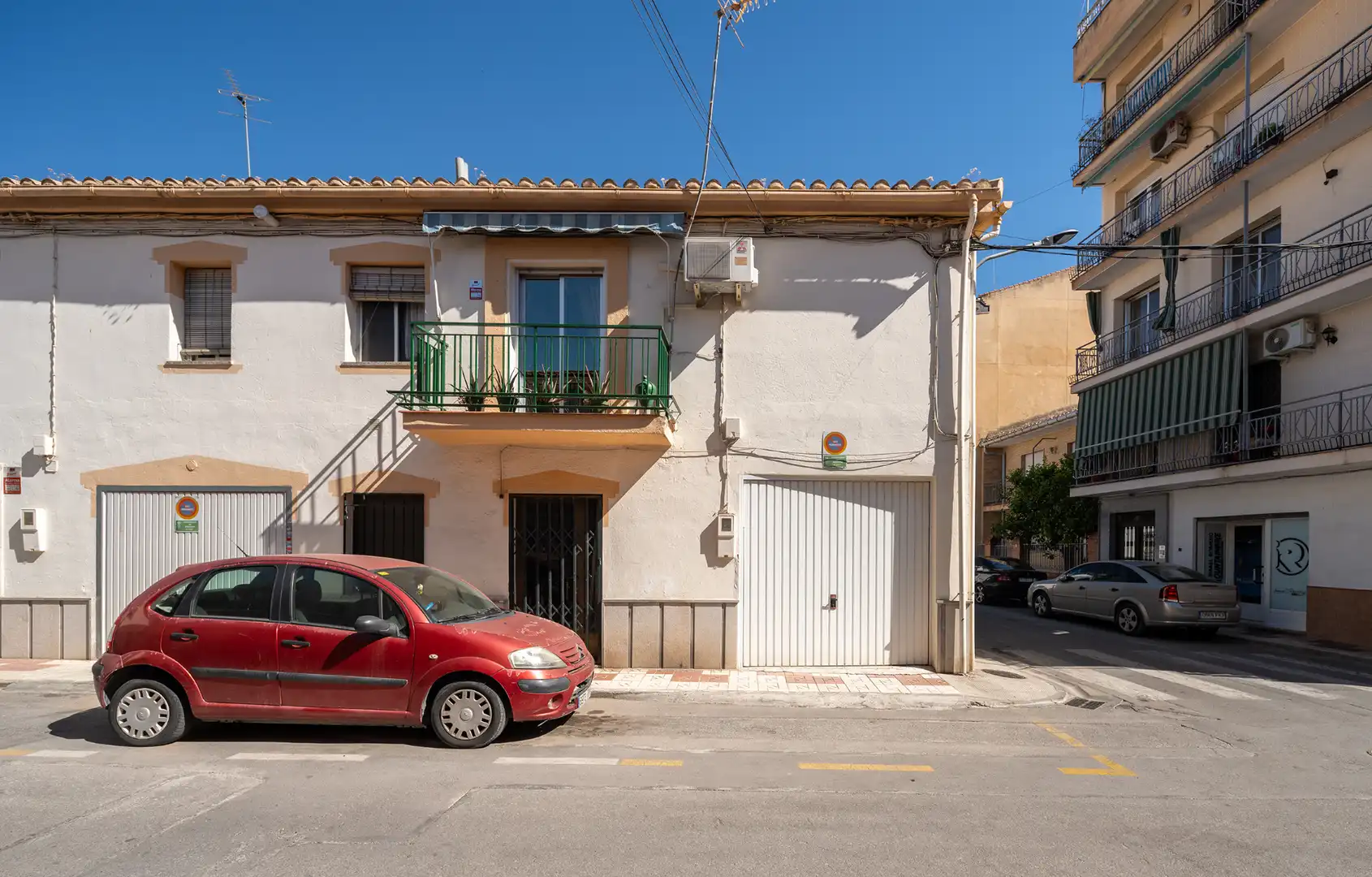 Vista exterior de Casa adosada en venta en Maracena con Aire acondicionado, Terraza y Amueblado