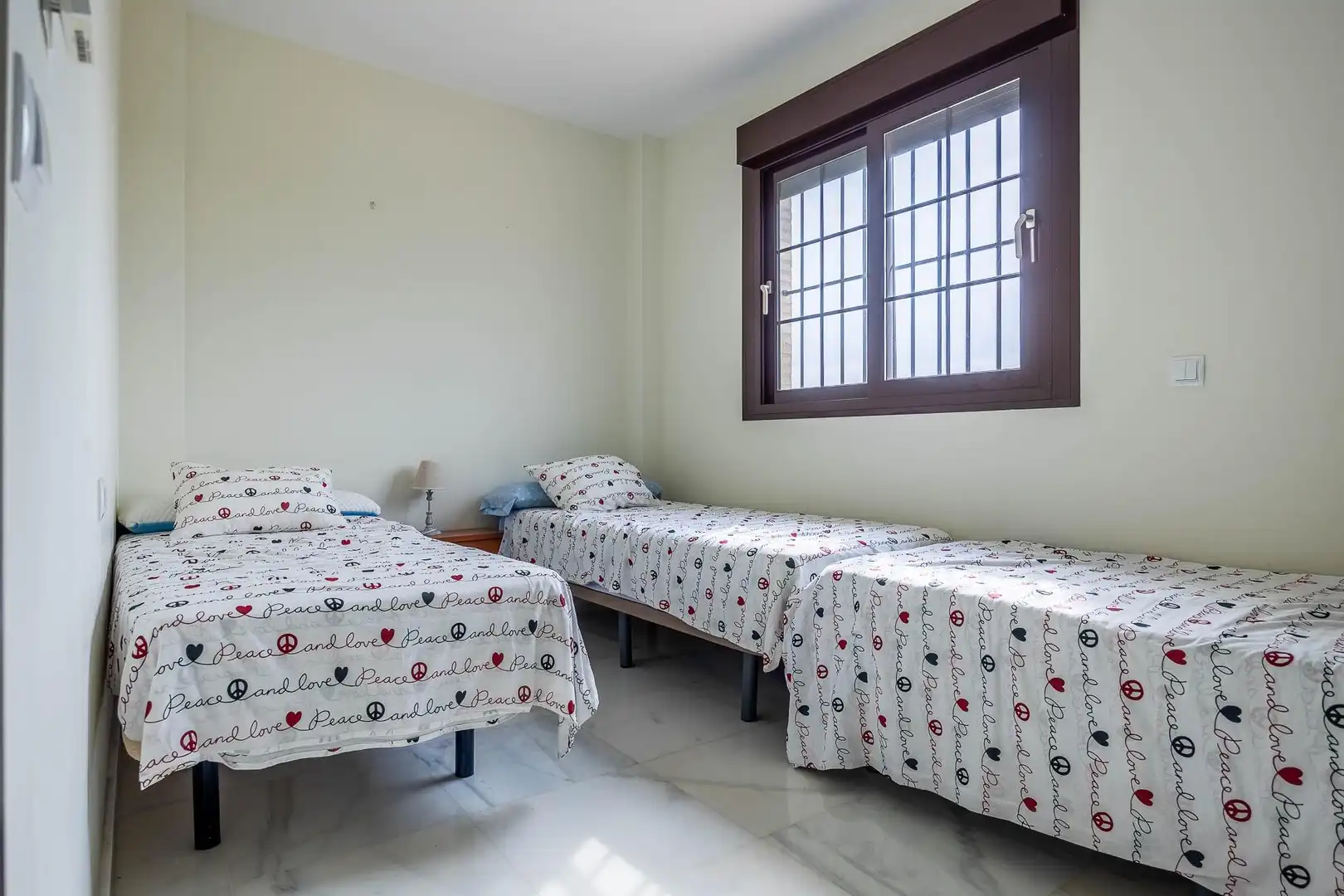 Dormitori de Casa o xalet en venda en Villamanrique de la Condesa amb Aire condicionat, Calefacció i Jardí privat