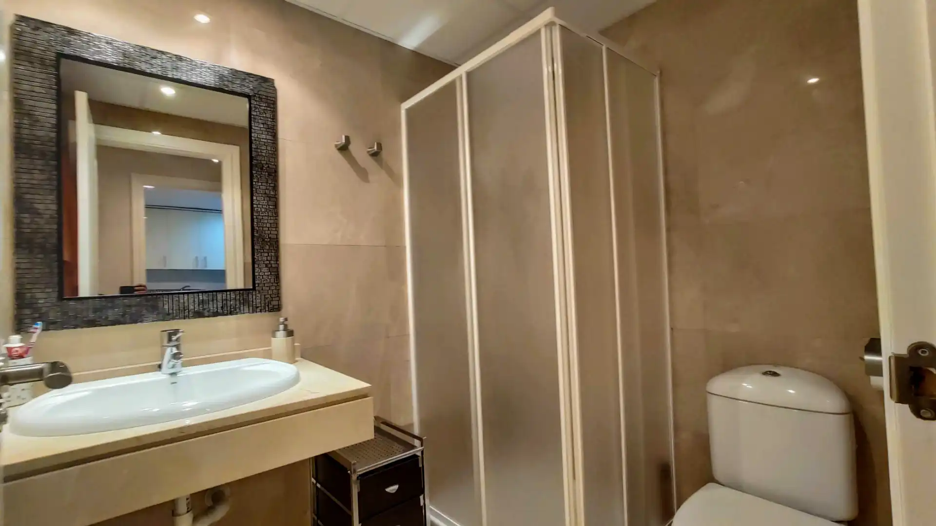 Apartamento de alquiler en E-2, La Duquesa