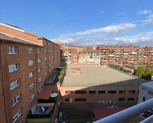 Exterior view of Apartment to rent in Manresa  with Air Conditioner, Heating and Furnished