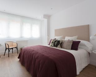 Bedroom of Flat to rent in Donostia - San Sebastián   with Air Conditioner, Furnished and Pets allowed