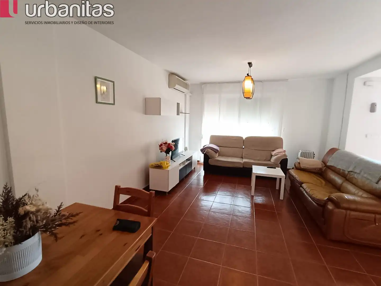 Living room of Flat for rent in  Murcia Capital  with Air Conditioner, Terrace and Furnished