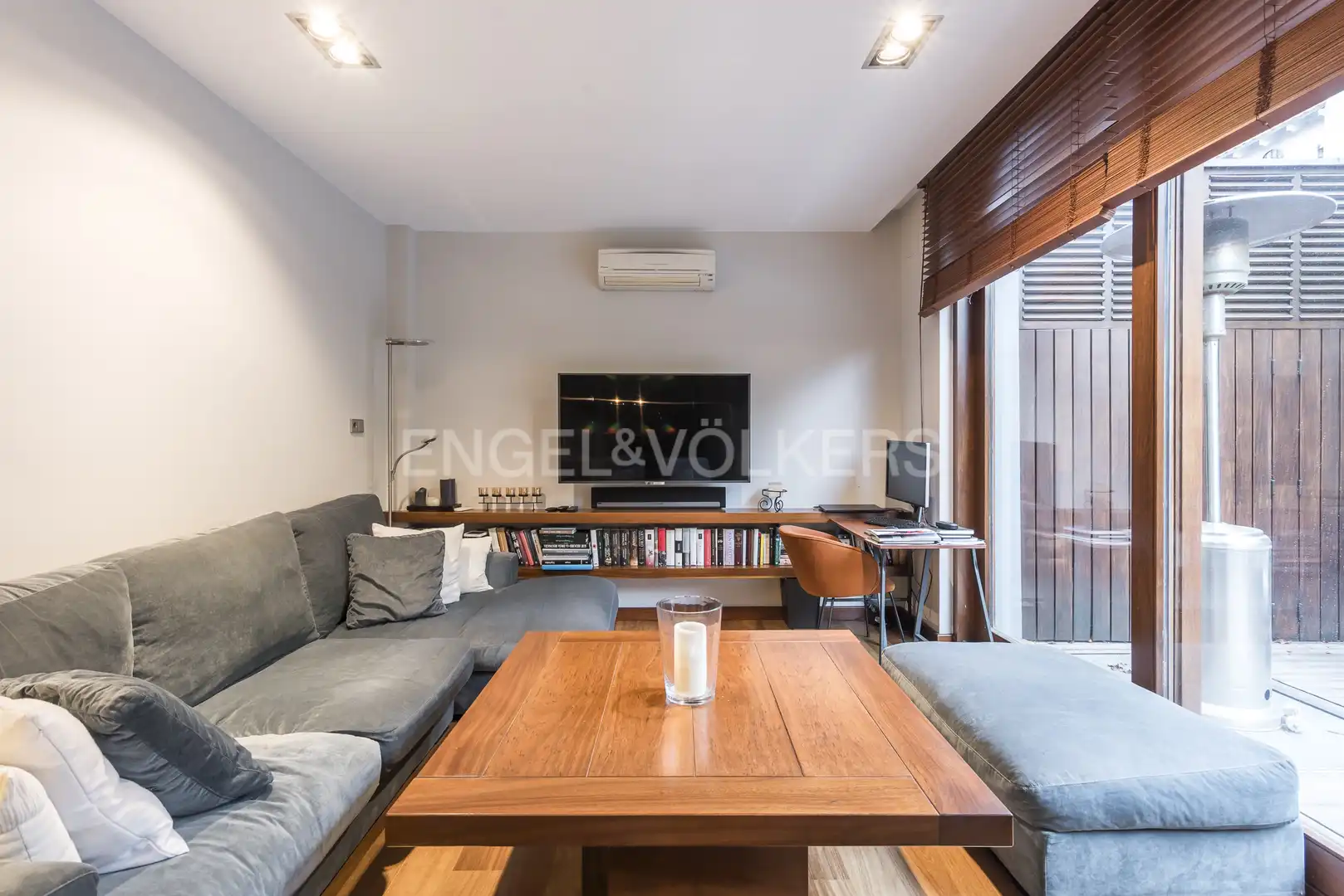 Sala d'estar de Casa o xalet de lloguer en Madrid amb Aire condicionat, Calefacció i Parquet