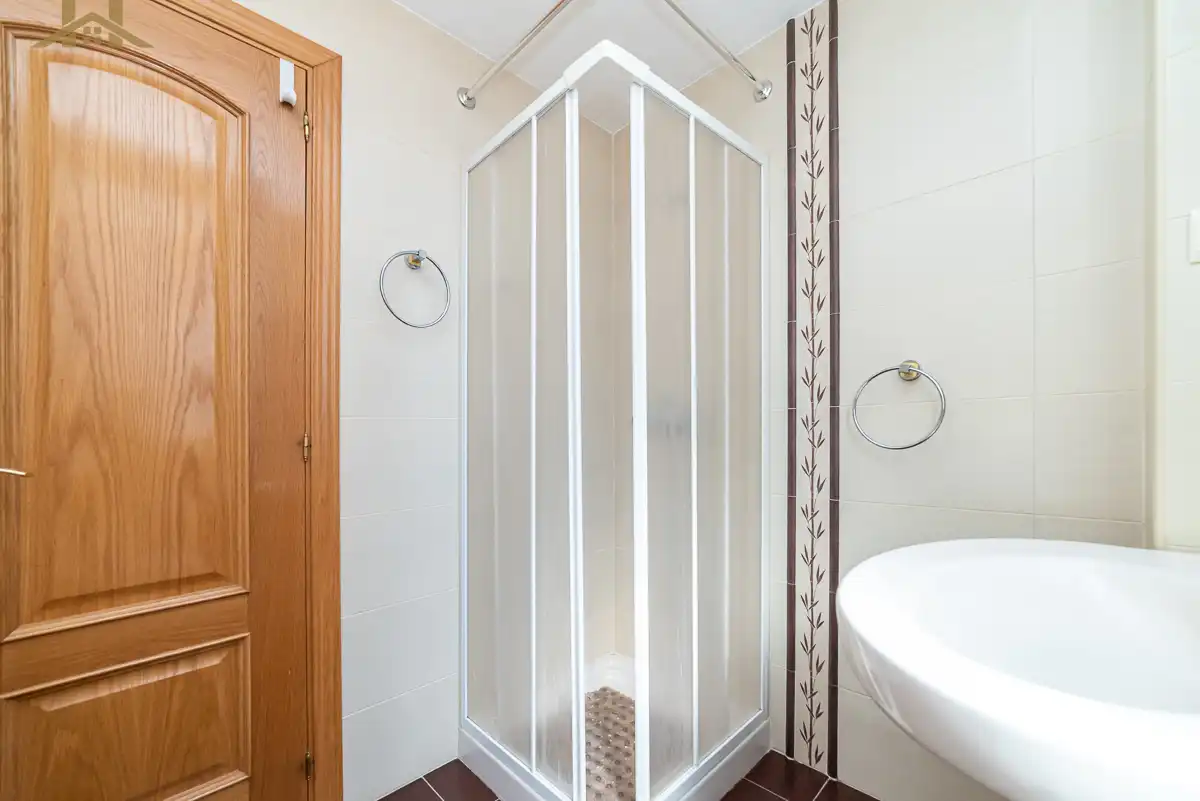 Baño de Casa o chalet en venta en Las Rozas de Madrid con Aire acondicionado, Calefacción y Jardín privado