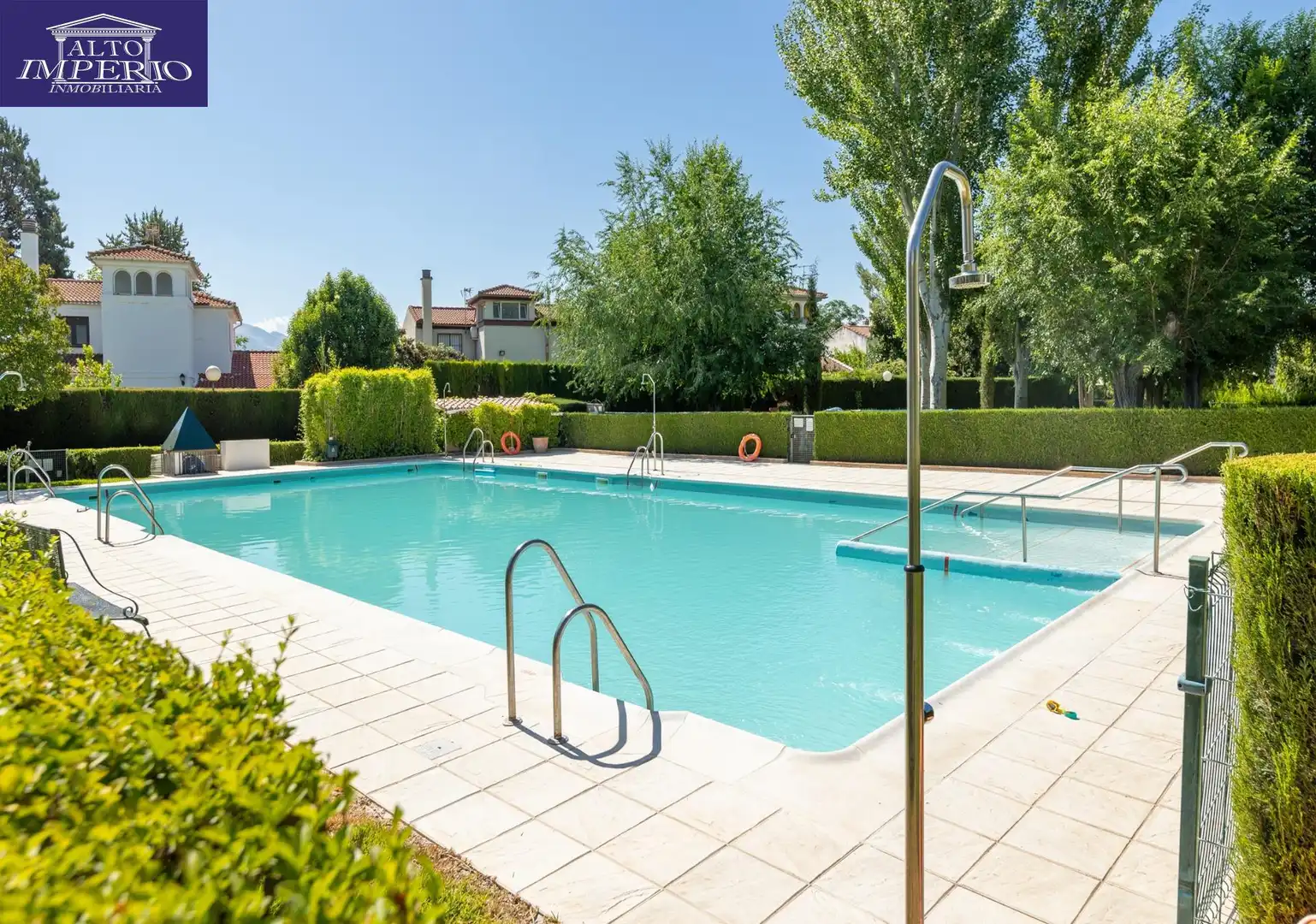 Piscina de Casa o xalet en venda en Albolote amb Aire condicionat, Calefacció i Jardí privat
