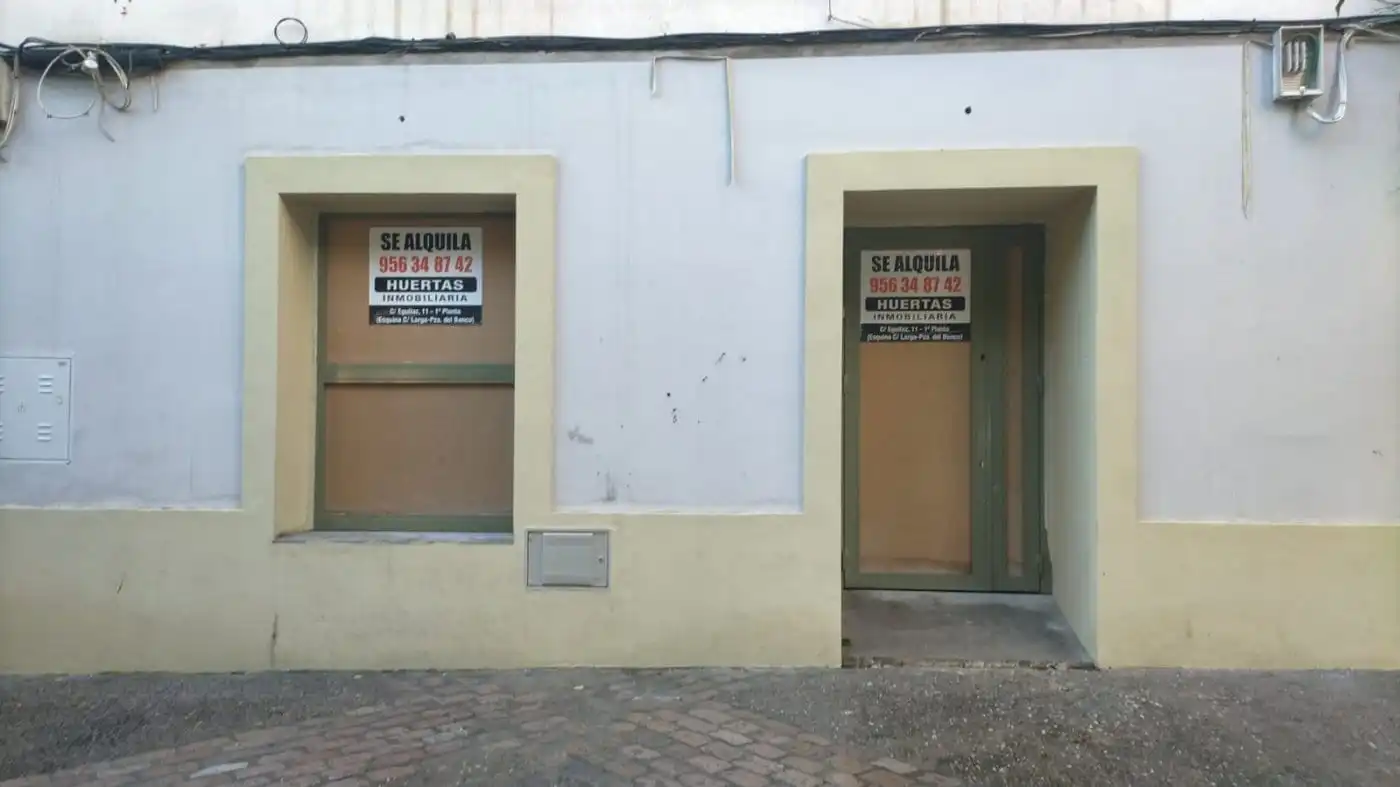 Local comercial en alquiler en Centro