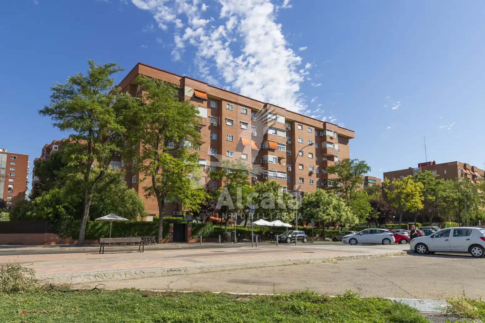 Vista exterior de Piso en venta en Madrid con Calefacción, Jardín privado y Piscina