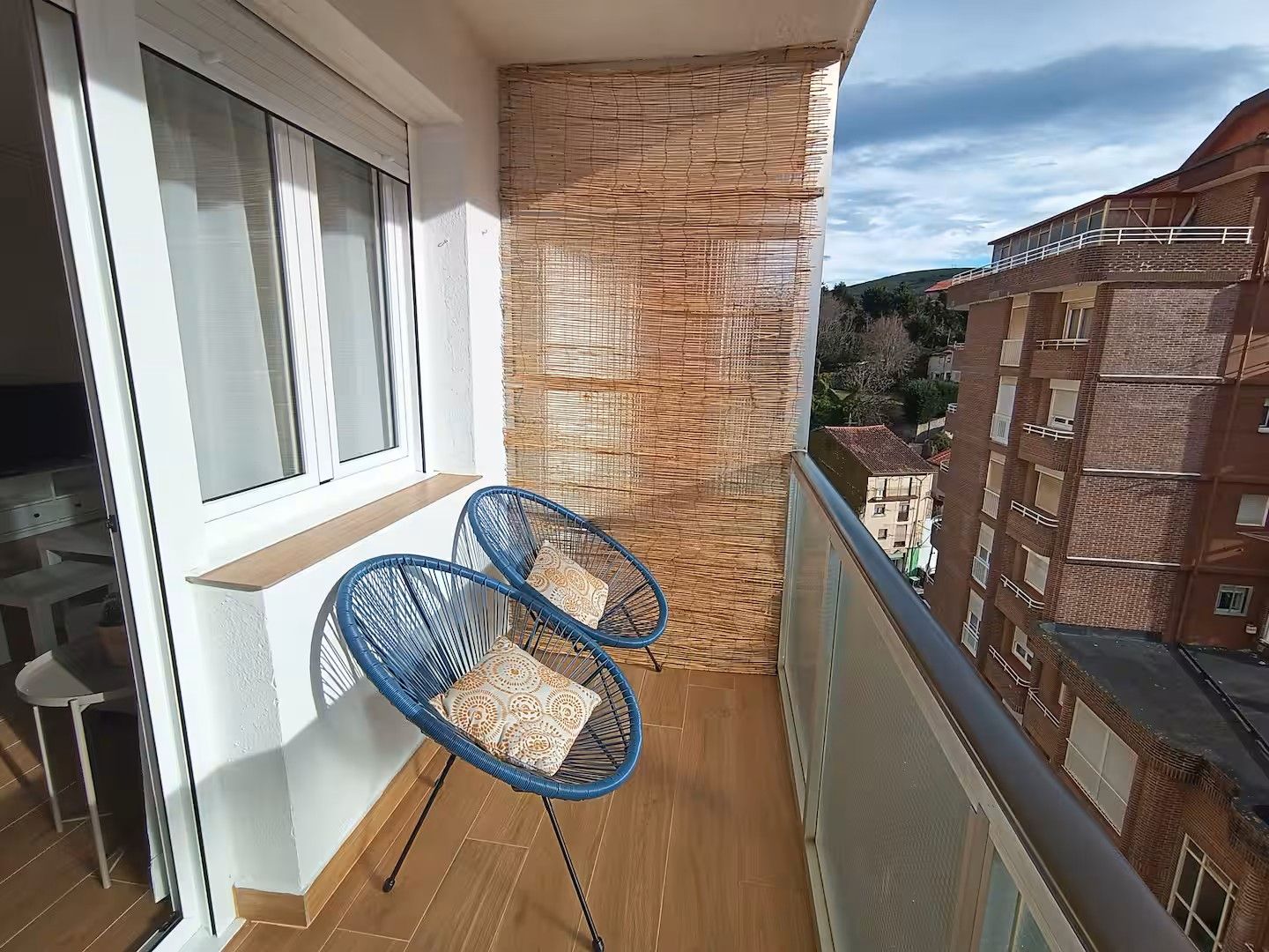 Balcony of Flat to rent in Laredo  with Air Conditioner, Heating and Furnished