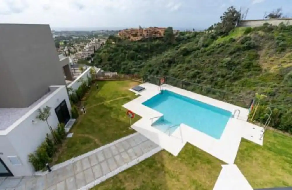 Ático con piscina en venta en Nueva Andalucía, imagen 28
