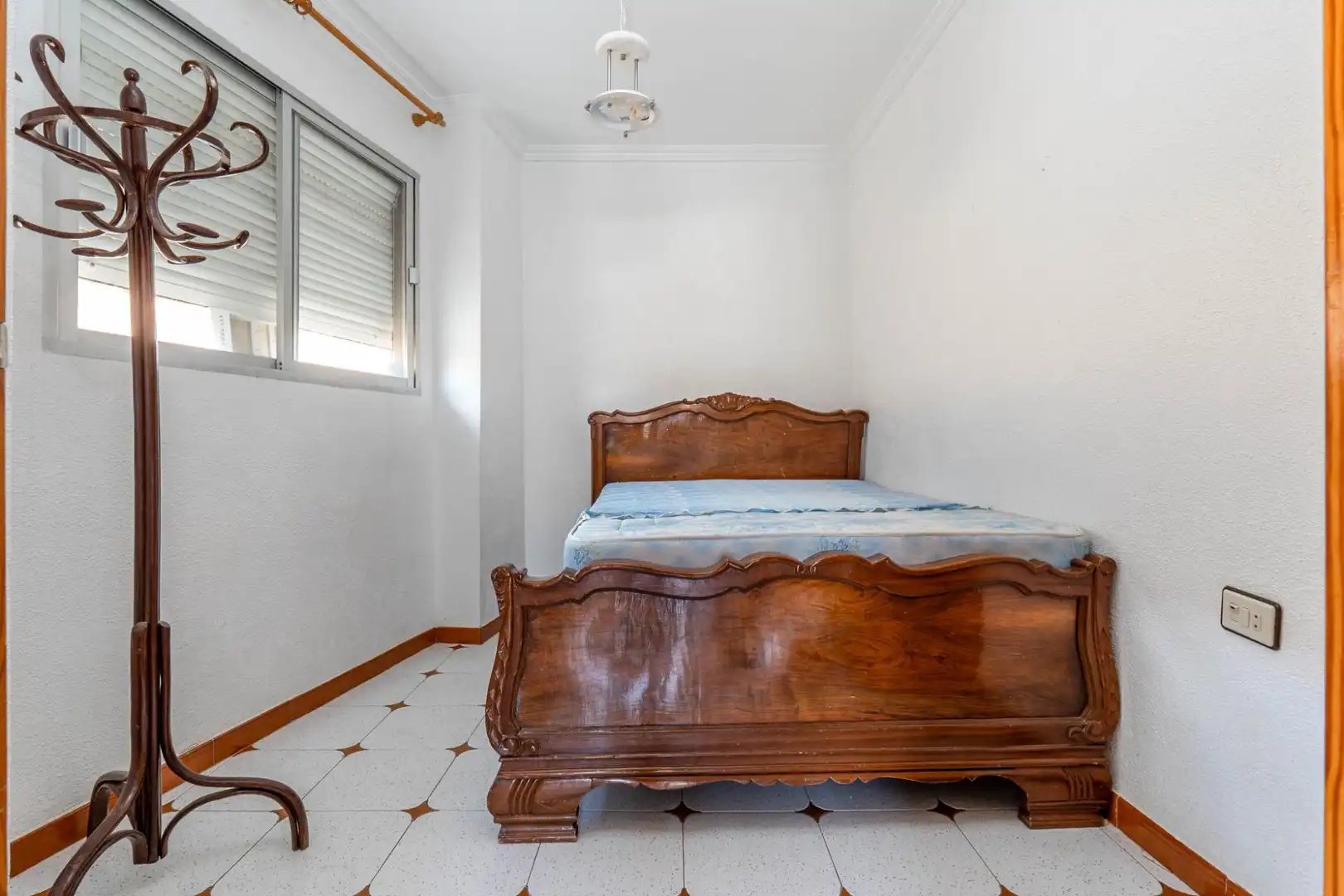 Dormitori de Casa o xalet en venda en Guadix amb Terrassa, Traster i Balcó