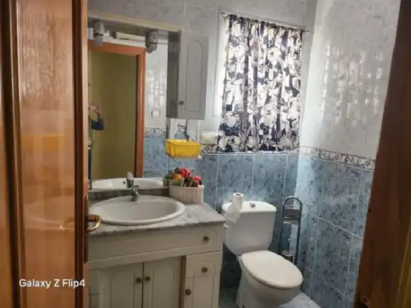 Baño de Piso en venta en Elche / Elx con Aire acondicionado, Trastero y Balcón