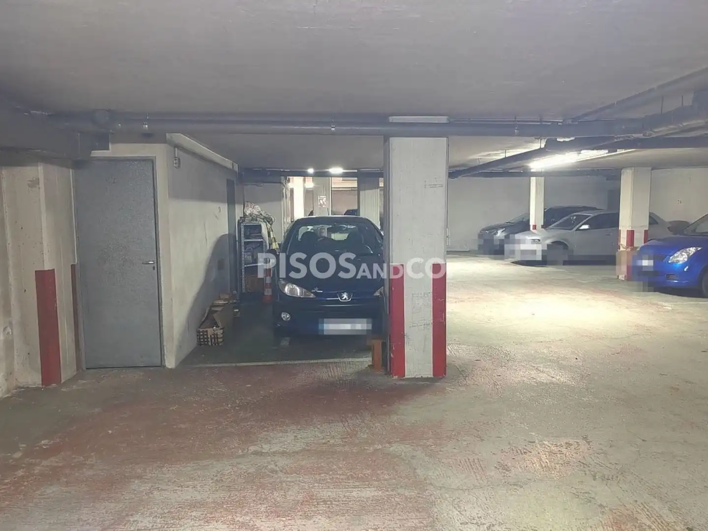 Parking de Piso en venta en A Coruña Capital  con Calefacción y Trastero