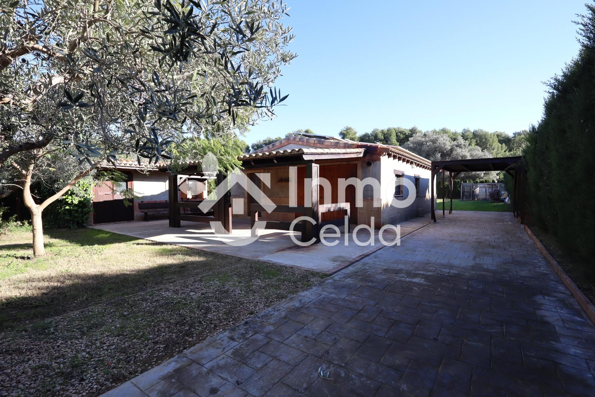 House or chalet for sale in Chiva  with Air Conditioner