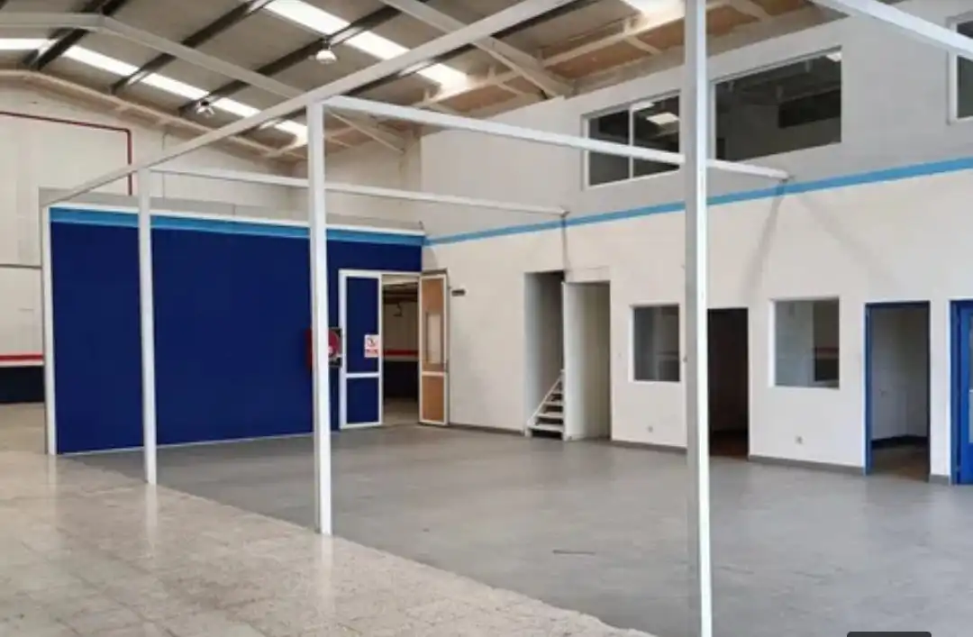 Industriegebäude zur Miete in Calle D 9, imagen 2