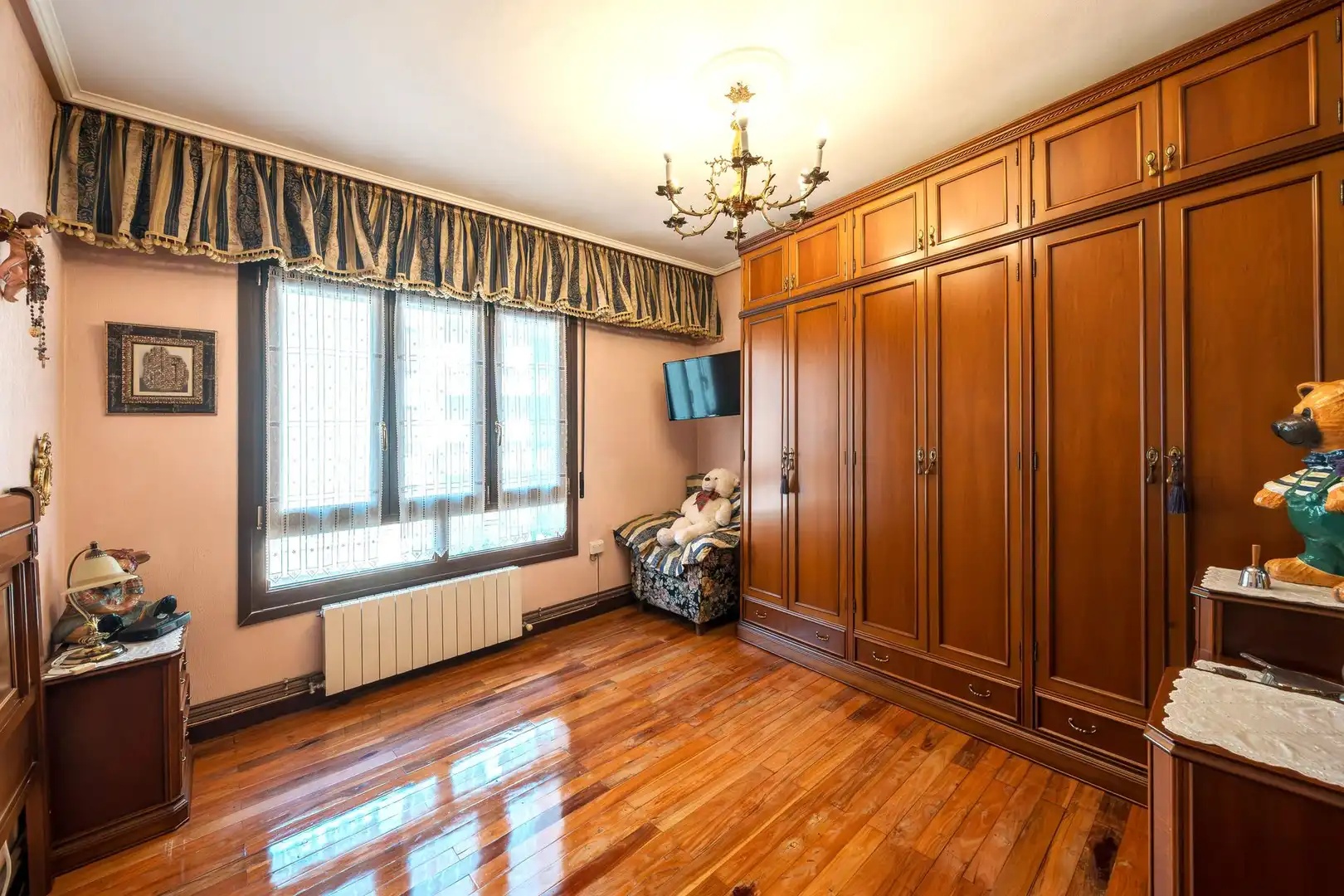 Bedroom of Flat for sale in Bilbao   with Heating and Balcony