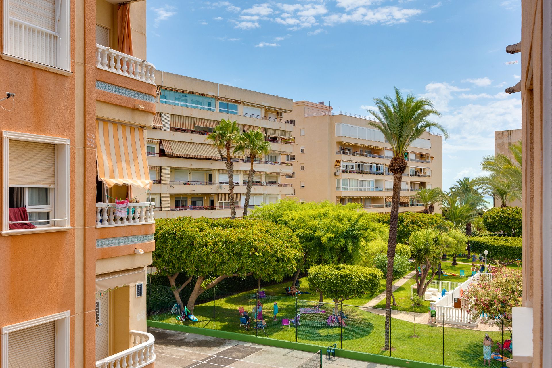 Exterior view of Flat for sale in Torrevieja  with Air Conditioner, Terrace and Furnished