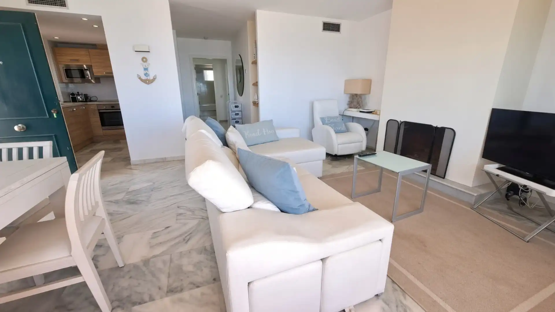 Sala d'estar de Apartament en venda en Estepona amb Aire condicionat, Calefacció i Terrassa
