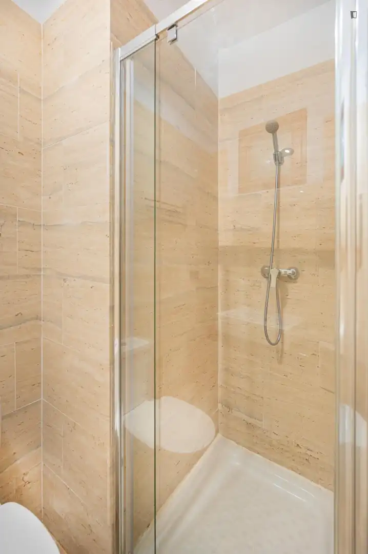 Bany de Apartament de lloguer en Málaga amb Aire condicionat, Moblat i Forn