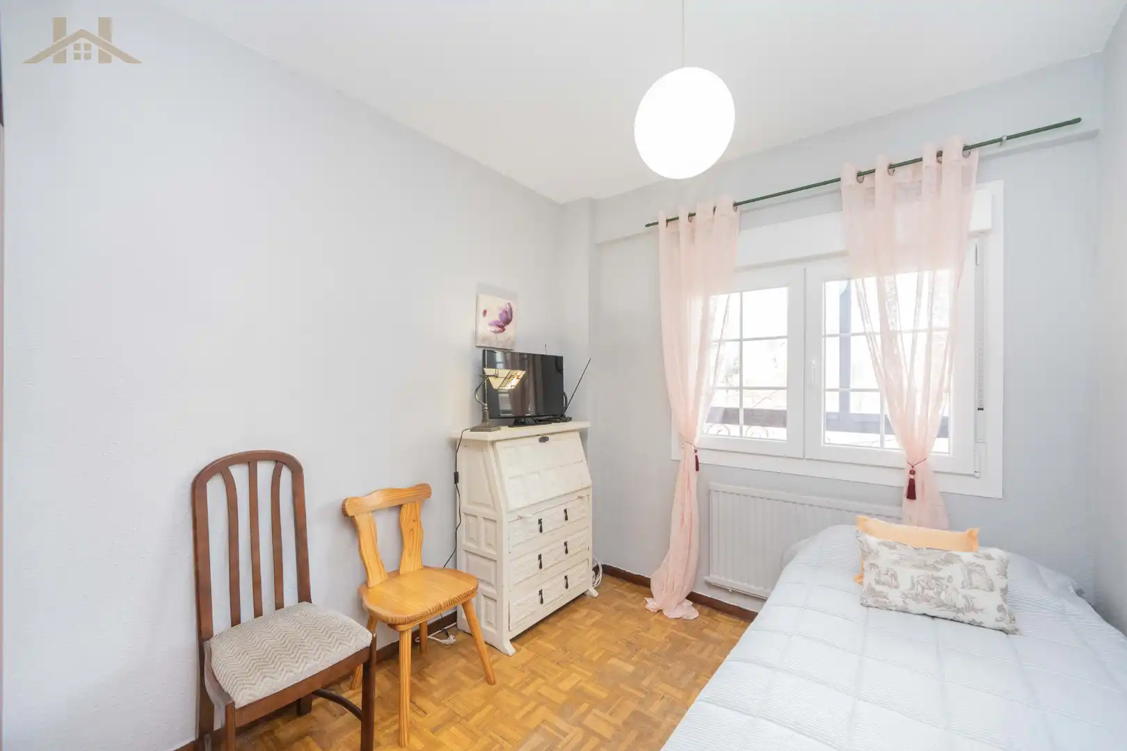 Bedroom of Flat for sale in Collado Villalba  with Heating, Terrace and Community pool