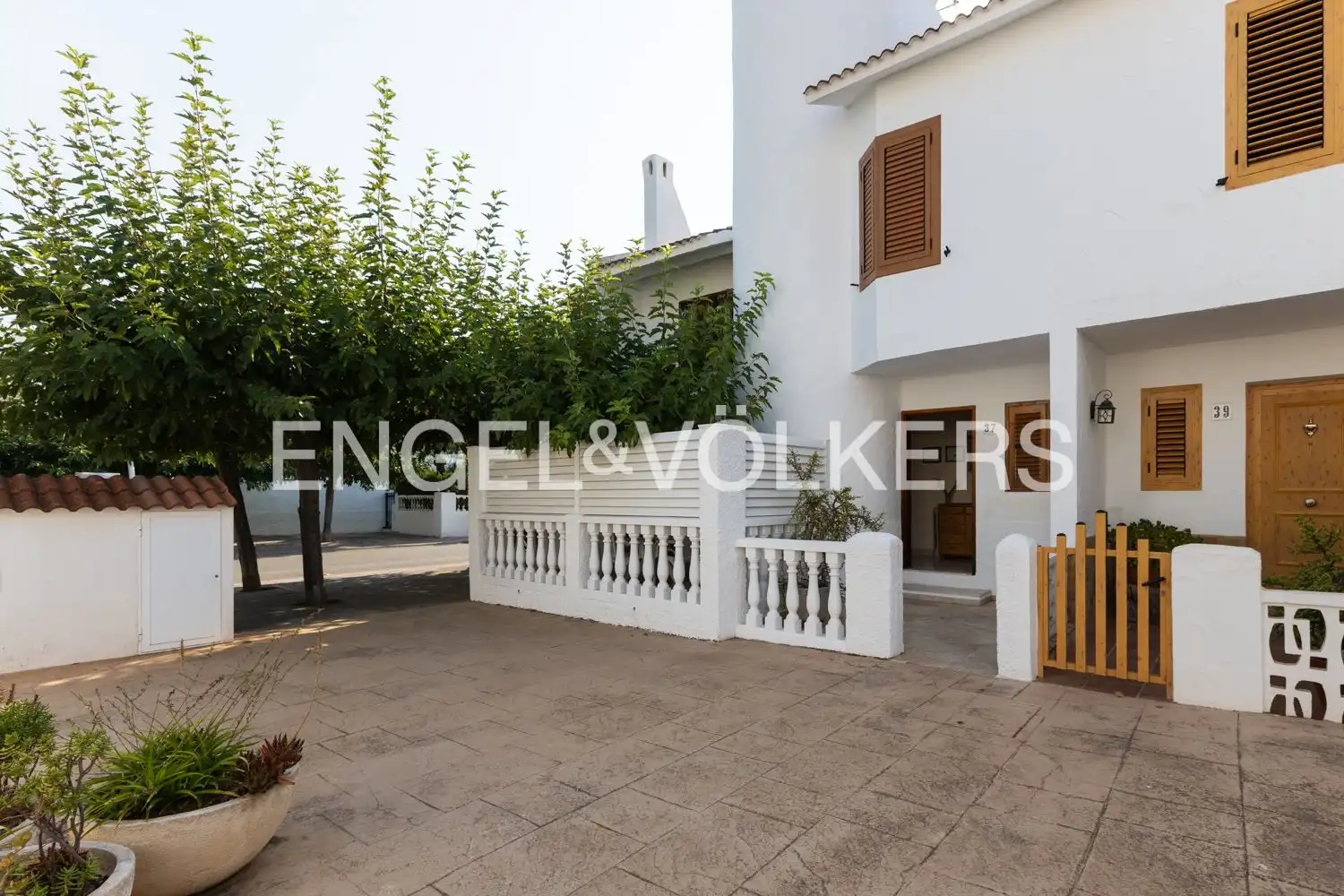 Vista exterior de Casa adosada en venda en Oropesa del Mar / Orpesa amb Calefacció, Jardí privat i Terrassa