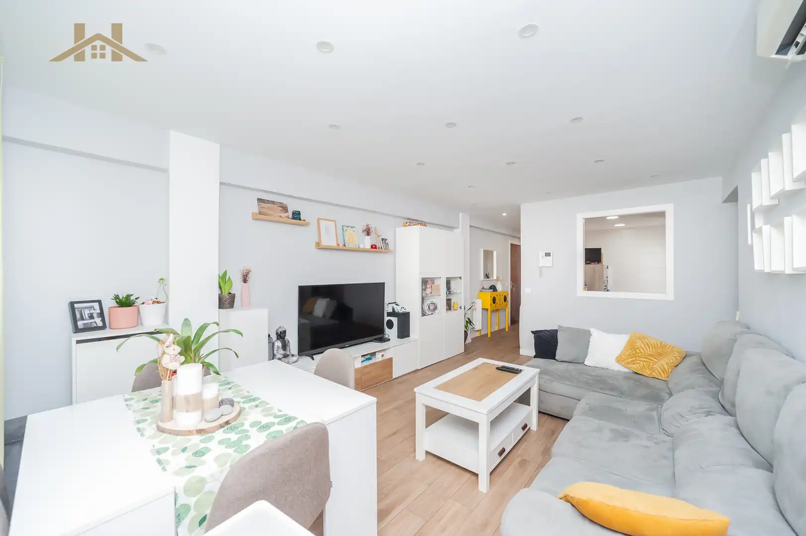 Living room of Flat for sale in Alcorcón  with Air Conditioner, Heating and Terrace