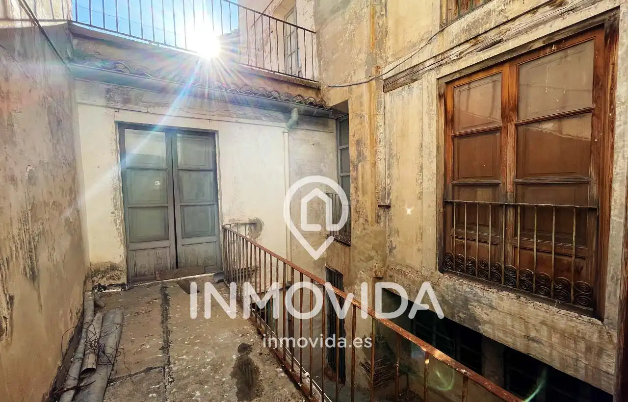Haus zum Verkauf in Carrer Canonge Cebrià 13, imagen 9