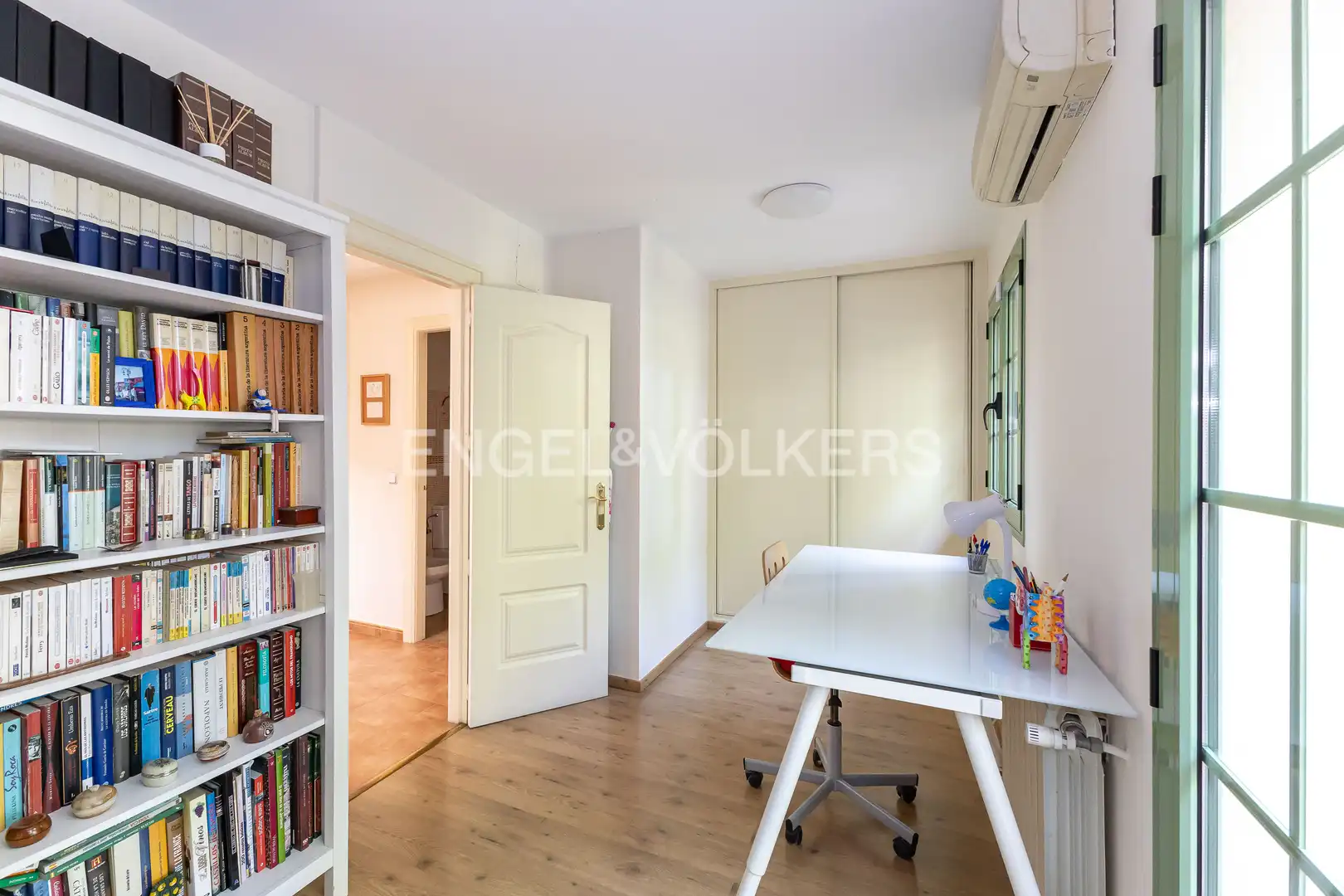 Detached homes for sale in Madrid  with Air Conditioner, Heating and Private garden