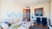 Living room of Flat for sale in  Madrid Capital  with Air Conditioner, Heating and Swimming Pool