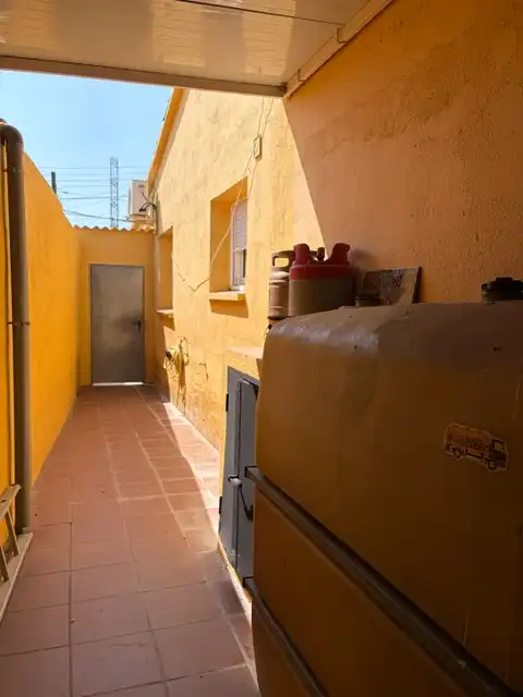 Vista exterior de Casa adosada en venta en Esparreguera con Calefacción, Terraza y Trastero