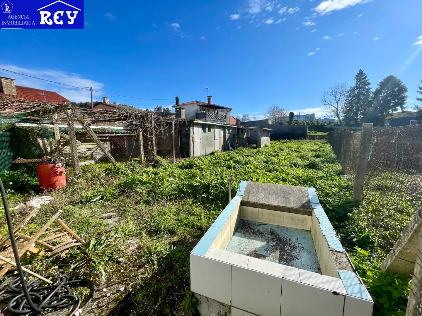 Casa o xalet en venda en Santiago de Compostela  amb Jardí privat, Terrassa i Moblat