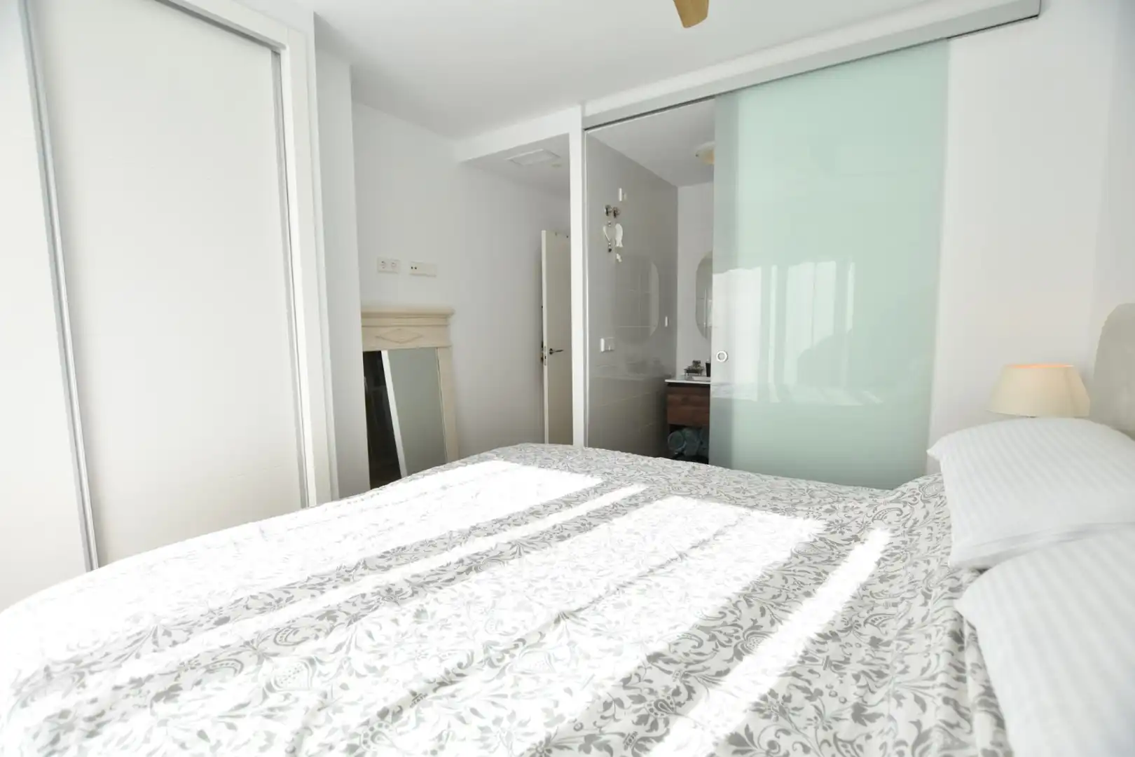 Habitación de Apartamento en venta en Orihuela con Aire acondicionado, Calefacción y Terraza