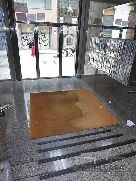 Oficina en venta en Bilbao  con Calefacción