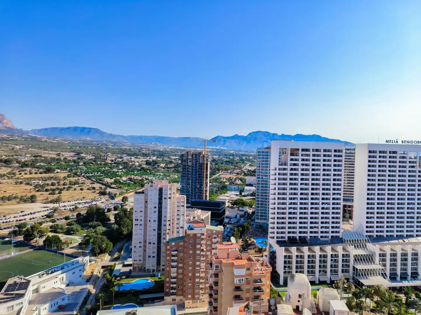 Vista exterior de Dúplex en venda en Benidorm amb Aire condicionat, Calefacció i Jardí privat