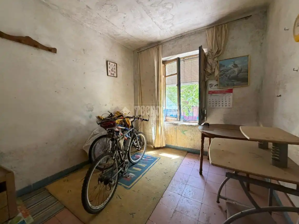 Piso en venta en Linares con Balcón