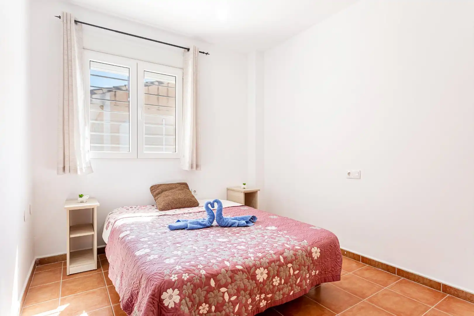 Habitación de Casa adosada en venta en Montserrat con Aire acondicionado, Jardín privado y Terraza