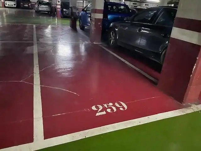 Parking de Garaje en venta en Cornellà de Llobregat