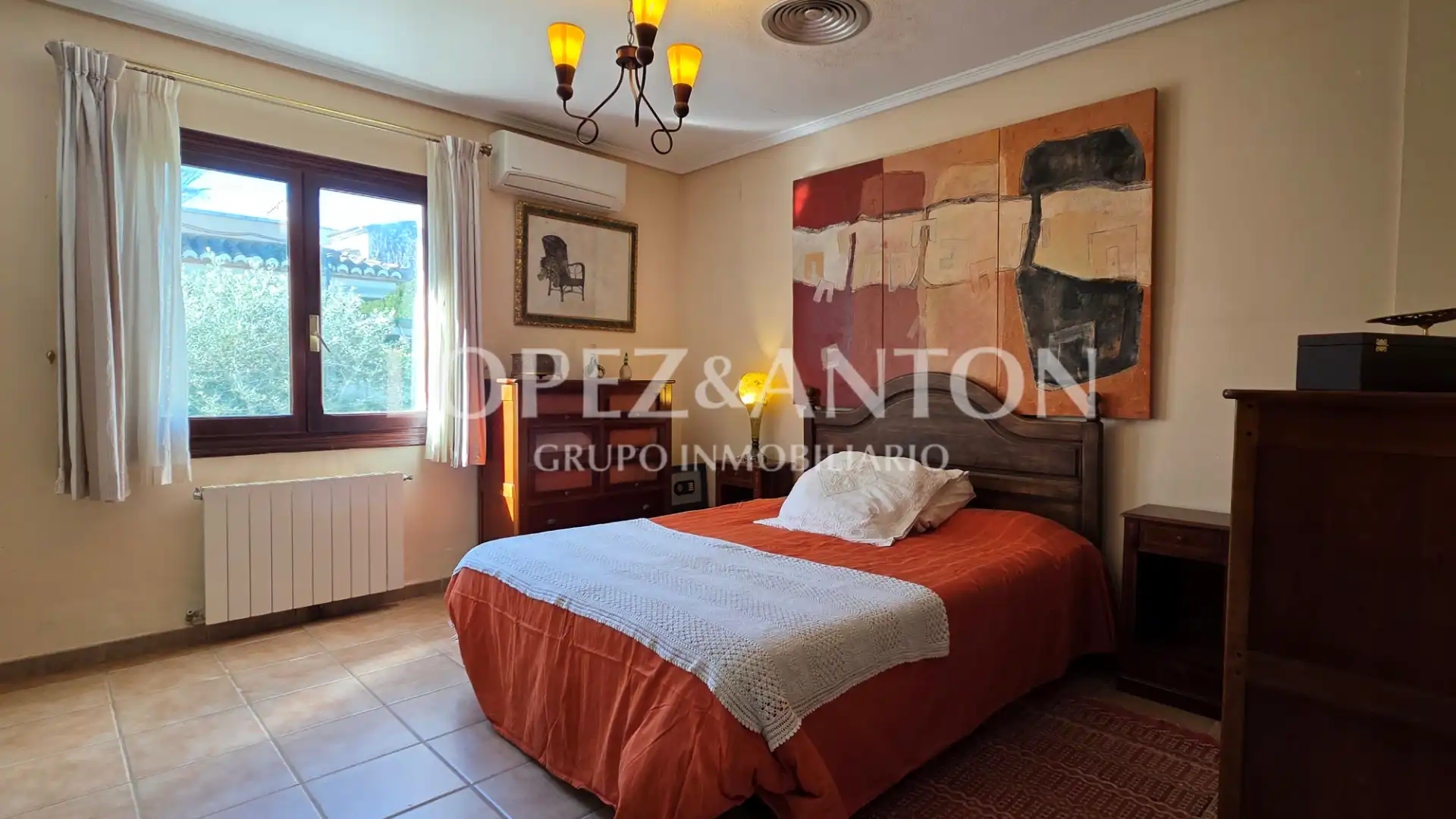 Bedroom of Houses for sale in L'Eliana  with Air Conditioner, Heating and Private garden