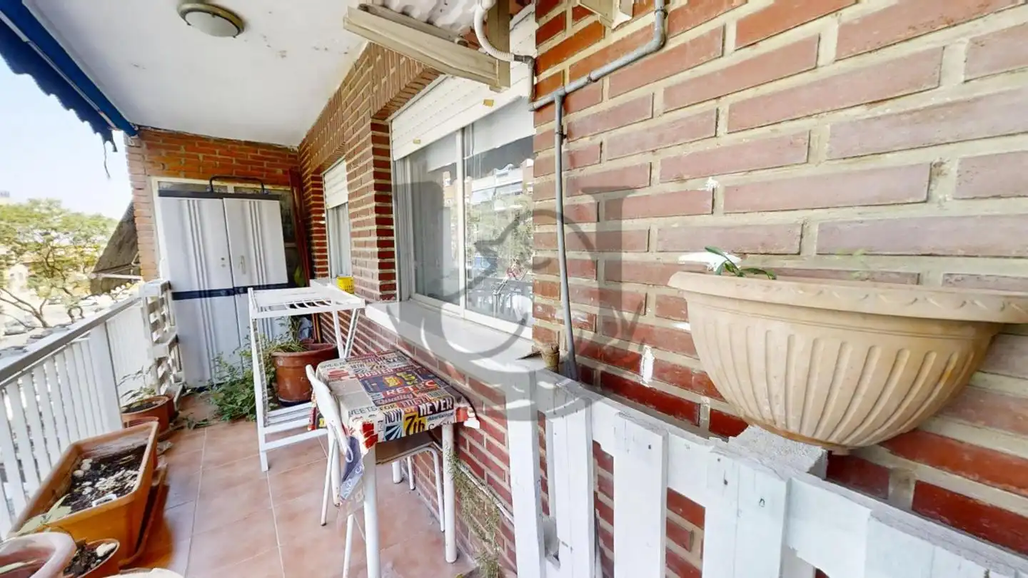 Balcony of Flat for sale in Silla  with Air Conditioner and Terrace