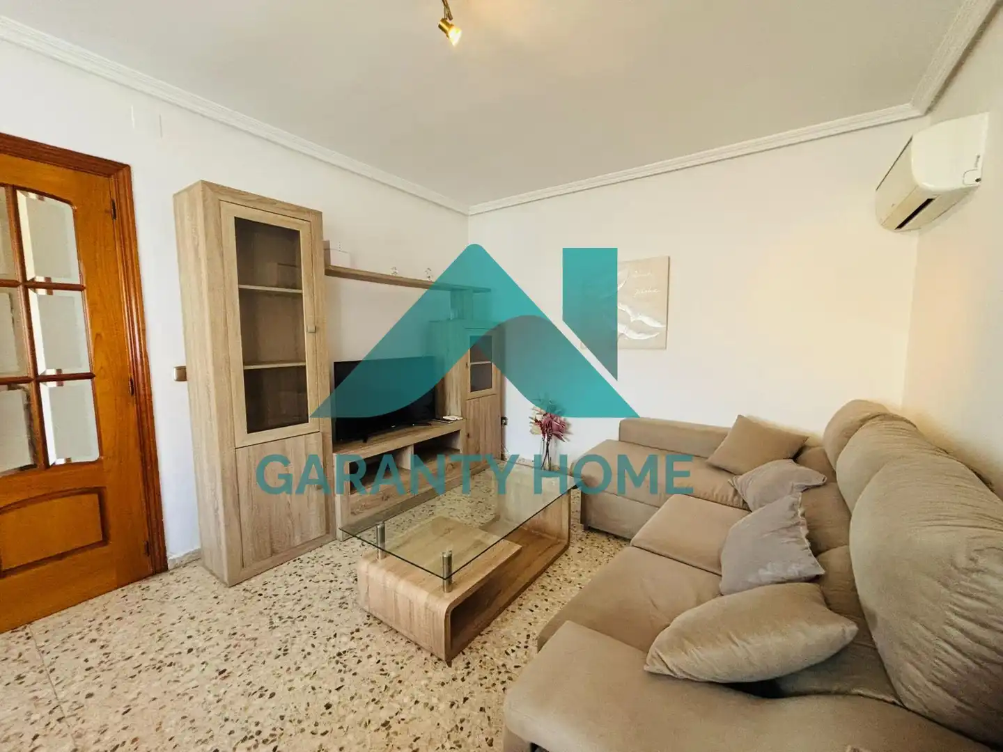 Living room of Flat for rent in Cáceres Capital  with Air Conditioner and Furnished