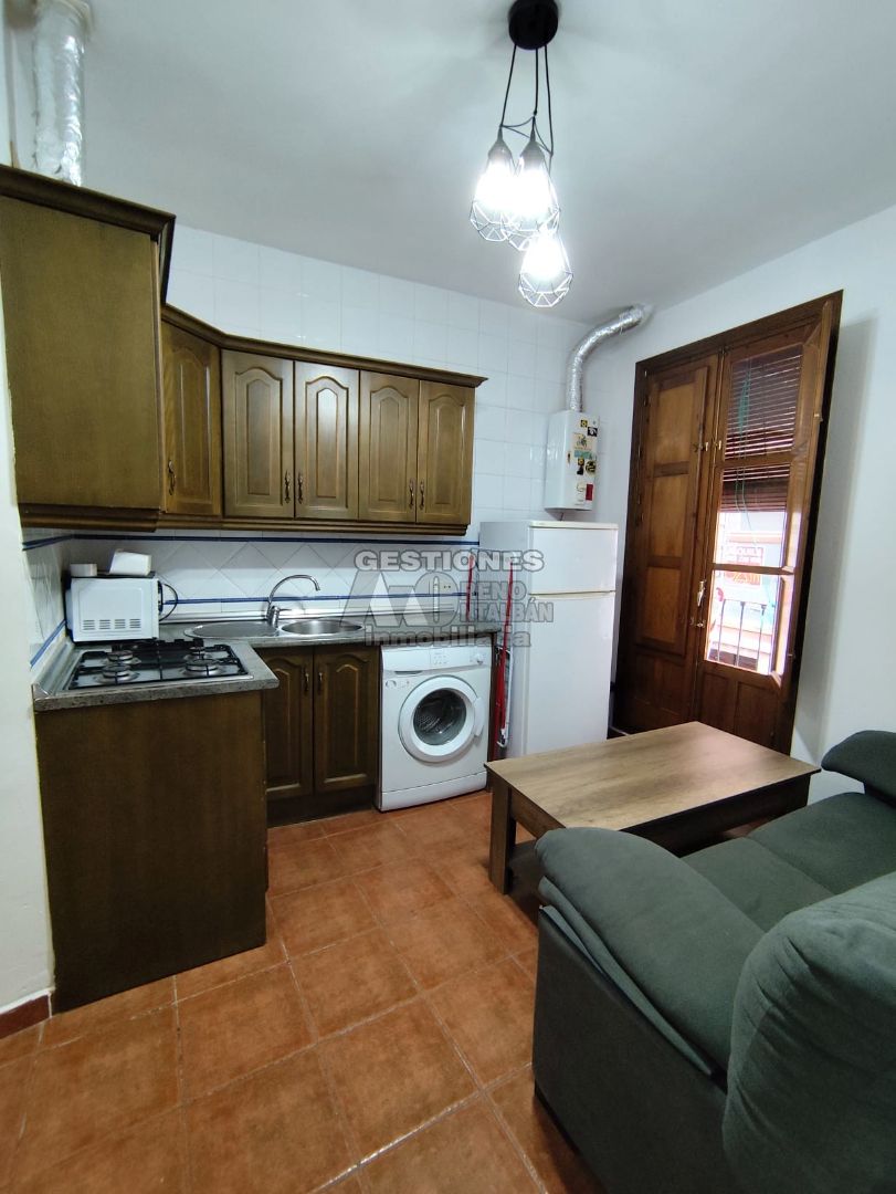 Kitchen of Apartment to rent in  Granada Capital  with Furnished, Washing machine and Microwave