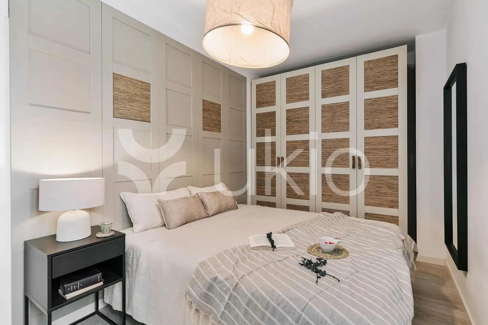 Habitación de Apartamento de alquiler en Barcelona con Aire acondicionado, Calefacción y Amueblado