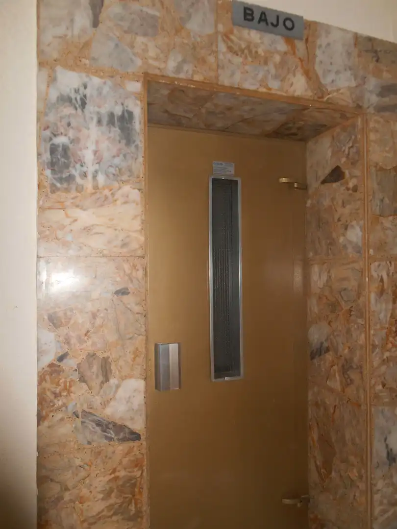 Room in Calle del Doctor Castelo, Ibiza de Madrid