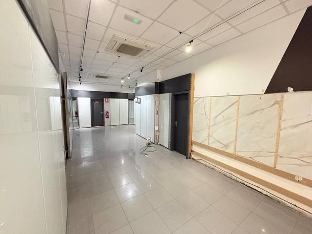 Local comercial en Alquiler en Centre
