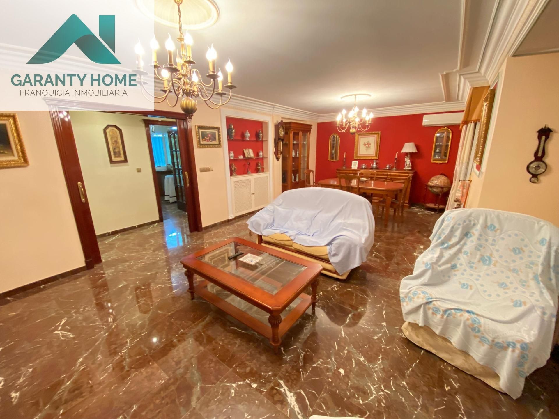 Sala de estar de Piso en venta en Martos con Aire acondicionado, Calefacción y Terraza