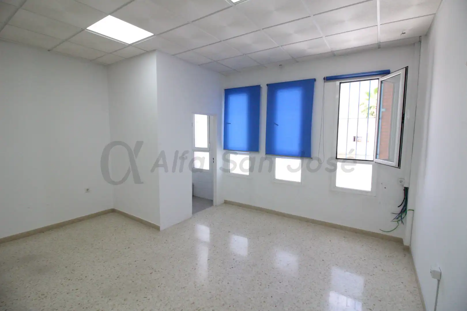 Local comercial en venda a San José de la Rinconada, imagen 9